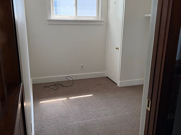5th image of 83 Greenbush St #1