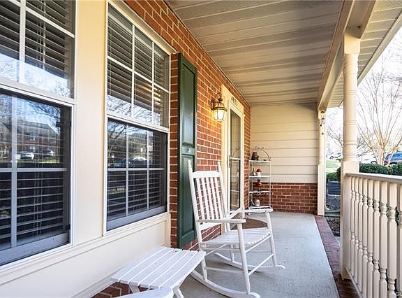 3rd image of 4932 Bunclody Ct