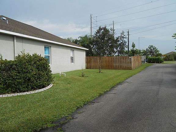 5th image of 1341 Scarlet Oak Cir