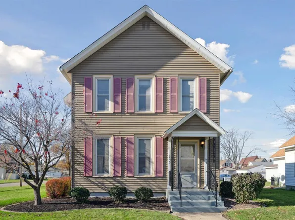 1530 32nd St, Rock Island, IL 61201