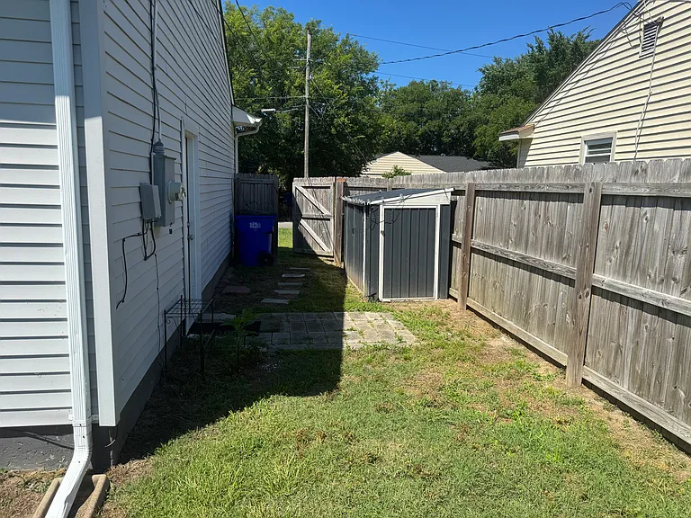 2217 Helsley Ave — Photo 21