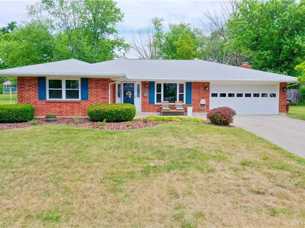 8013 Washington Park Dr, Dayton, OH 45459
