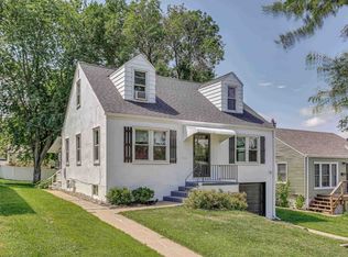 6157 Hickory St, Omaha, NE 68106