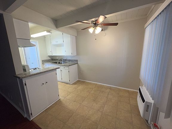 4th image of 6121 Whitsett Ave APT 4