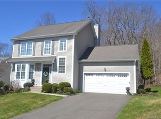 17 Independence Cir, Southbury, CT 06488