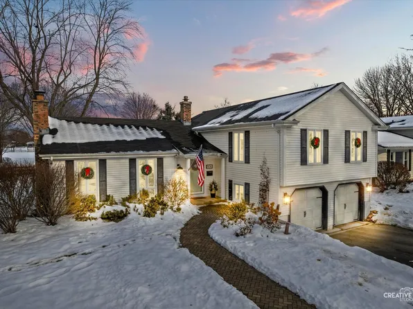 806 Fellows St, St Charles, IL 60174