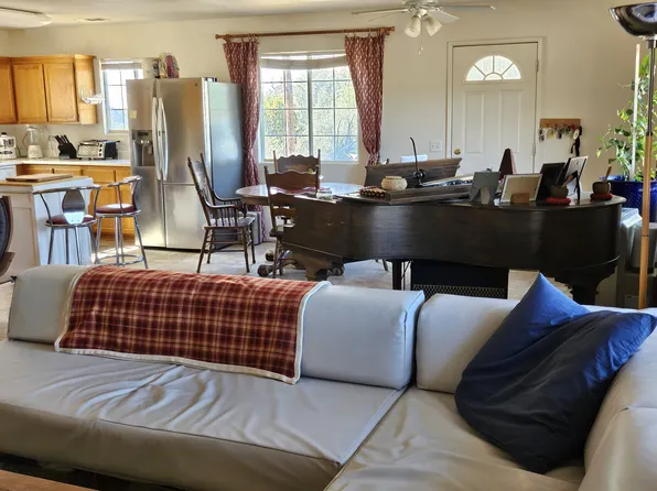(undisclosed Address), Pinon Hills, CA 92397