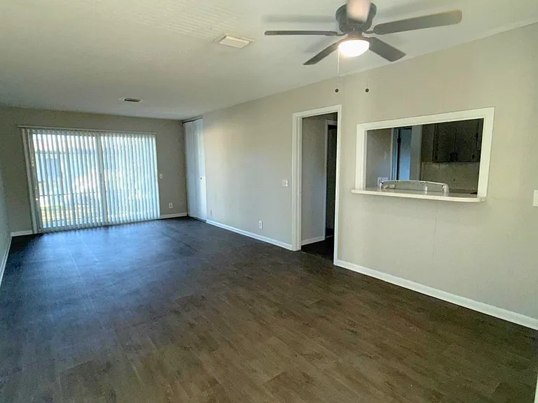 Move In Free at Cielo at University - No Admin Fee + One Month Free! — Photo 28