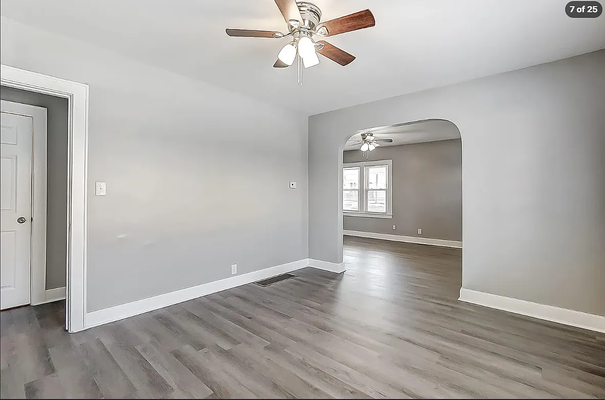 2122 Hillside Ave — Photo 4