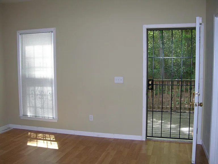 404 Griffin St NW — Photo 3