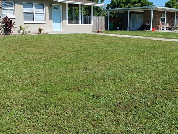 2nd image of 1800 Cowan Dr