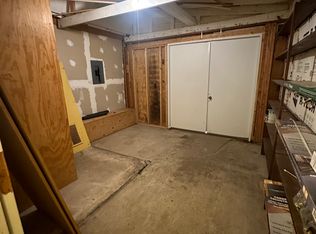 219 W Washington St, Seymour, MO 65746