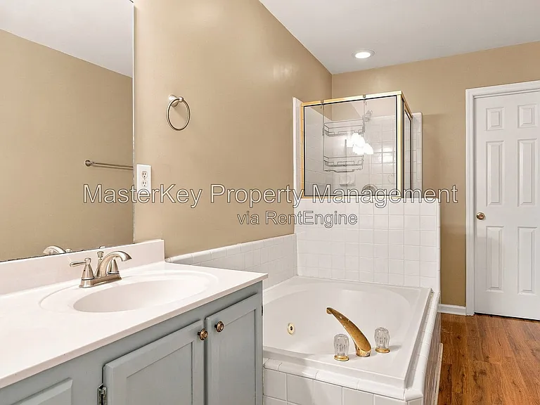 217 Riverwalk Cir — Photo 15