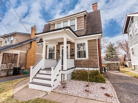 3rd image of 3229 Orion Ave