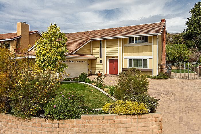 1st image of 4637 Vanderbilt Ct
