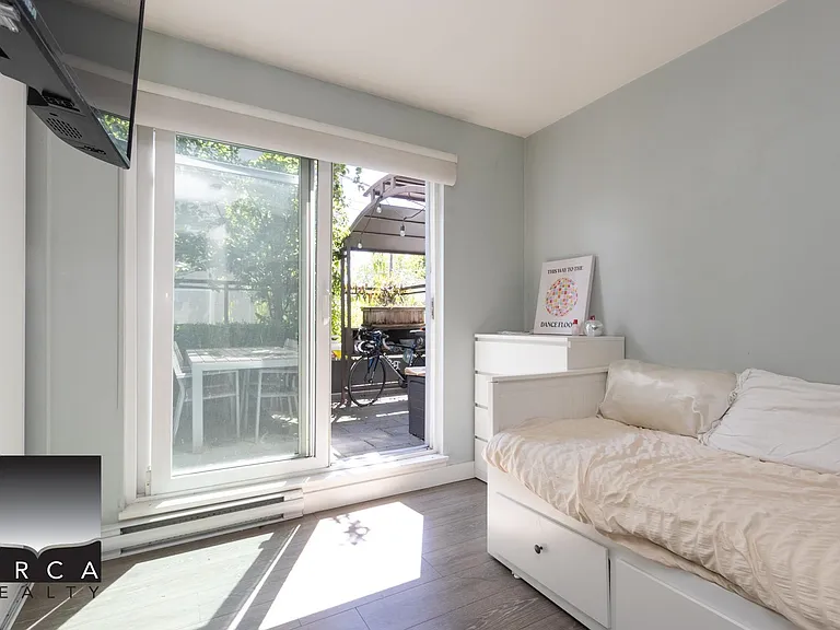 1588 Hastings St E #210 — Photo 10
