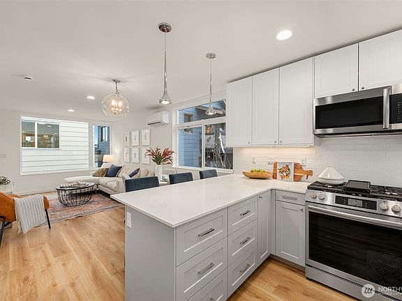 5th image of 3640 A 13th Avenue W