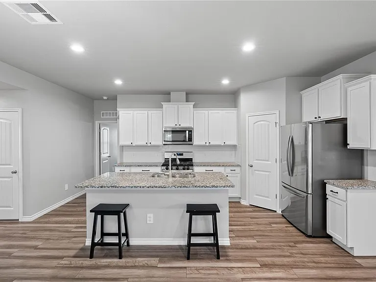 7753 Lariat Toss Dr — Photo 4