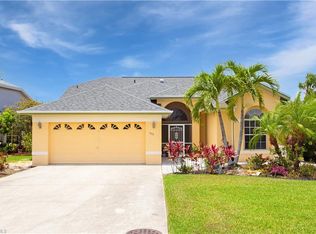 697 Lambton Ln, Naples, FL 34104