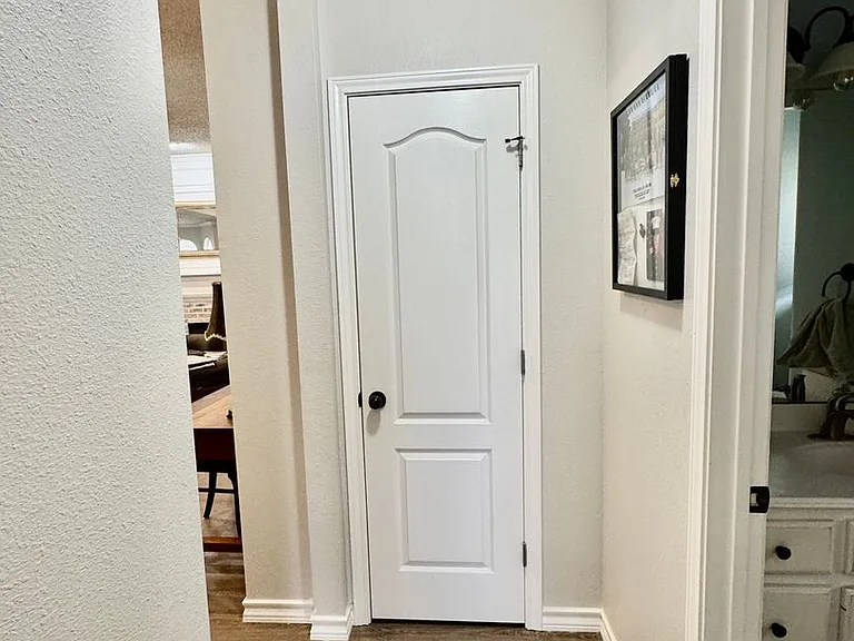 311 Longhorn St — Photo 25