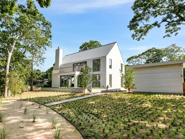 6370 Skunk Lane, Cutchogue, NY 11935