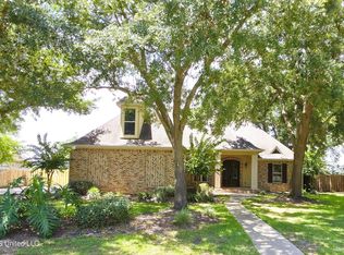3024 Oakleigh Cir, Ocean Springs, MS 39564