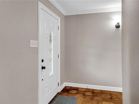 5th image of 111 Nu St