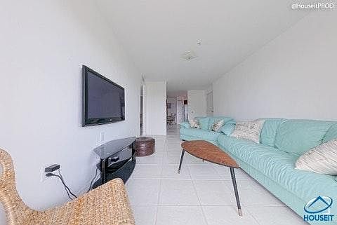 living room/dining room