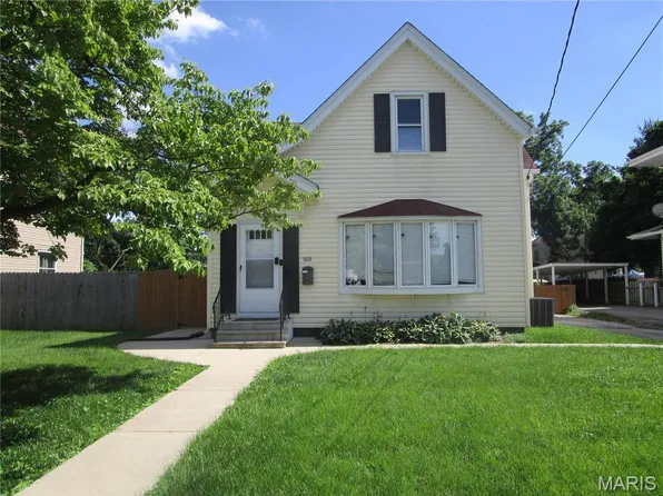 1122 W Main St, Collinsville, IL 62234