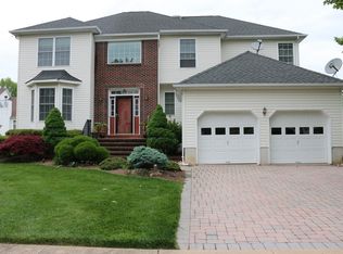 51 Chesapeake Rd, Monmouth Junction, NJ 08852