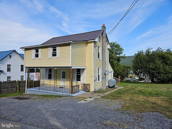 2nd image of 415 High St