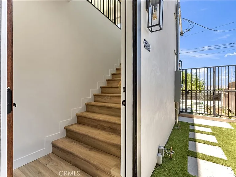5046 Cerrillos Dr — Photo 32