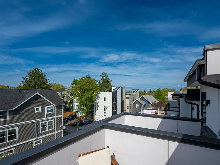 2108 E James St #A — Photo 25