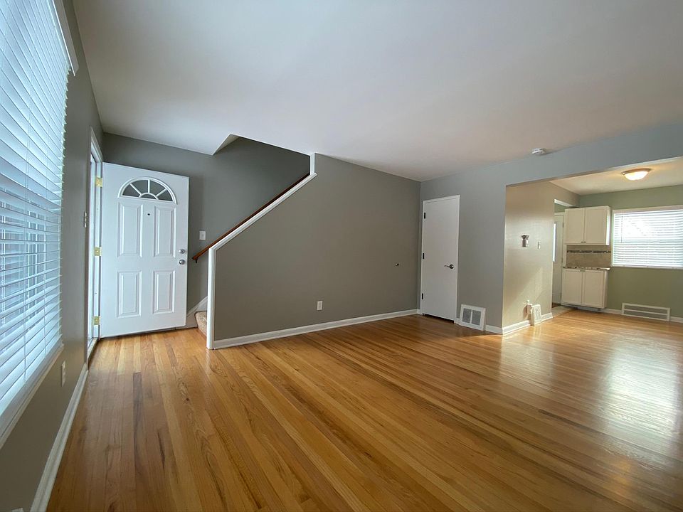 1st image of 3262 Coolidge Hwy