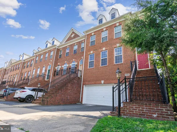 2466 Silk Ct, Herndon, VA 20171