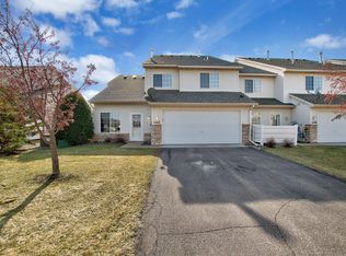 1542 Idlewild Ln, Waconia, MN 55387
