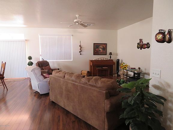 2nd image of 2836 Stonehenge Dr
