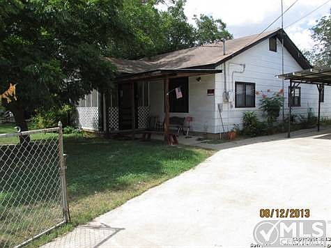 1st image of 562 W Avenue B