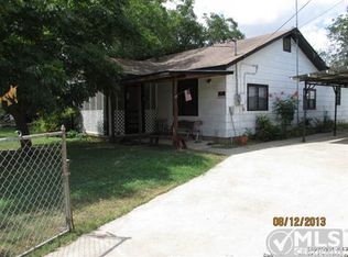 562 W Avenue B, Poteet, TX 78065