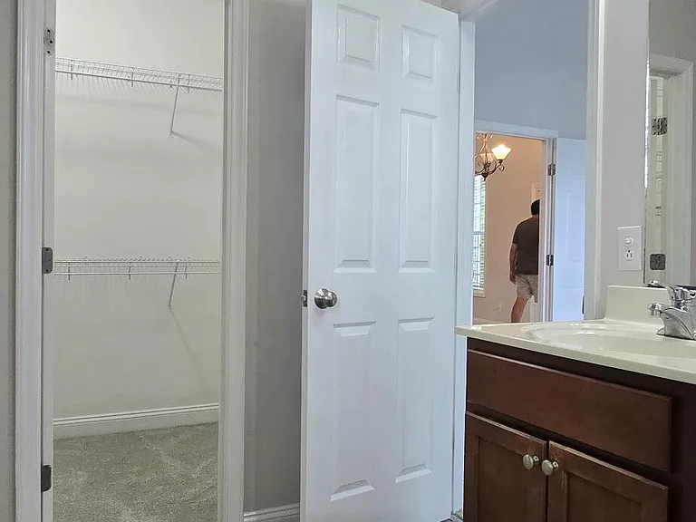 Elizabeth Edwards Ct — Photo 20