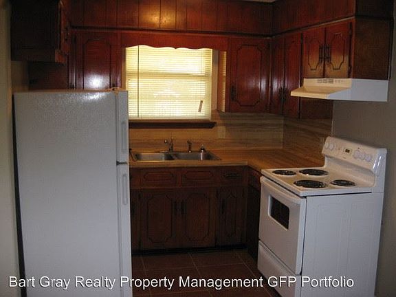 3rd image of 305 S Bailey St APT B