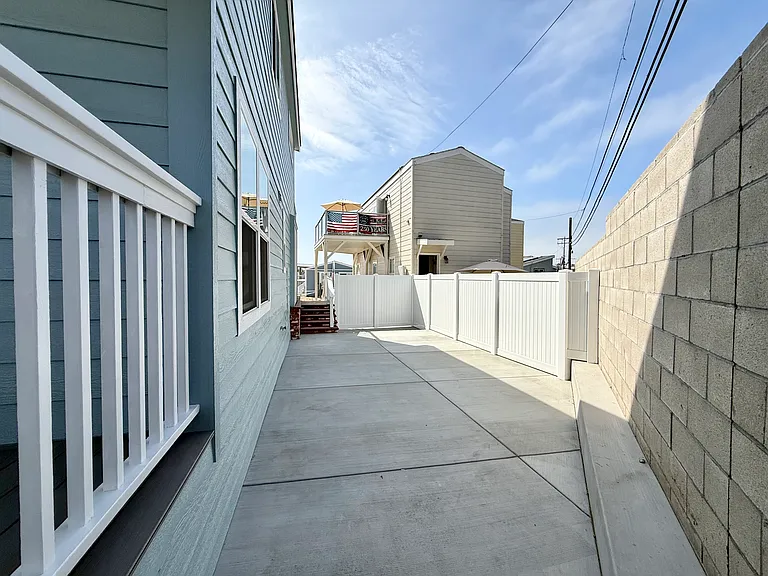 Surf City Beach Cottages — Photo 82