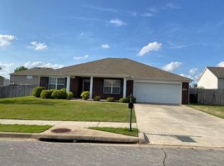 211 Dartford Dr, Madison, AL 35756