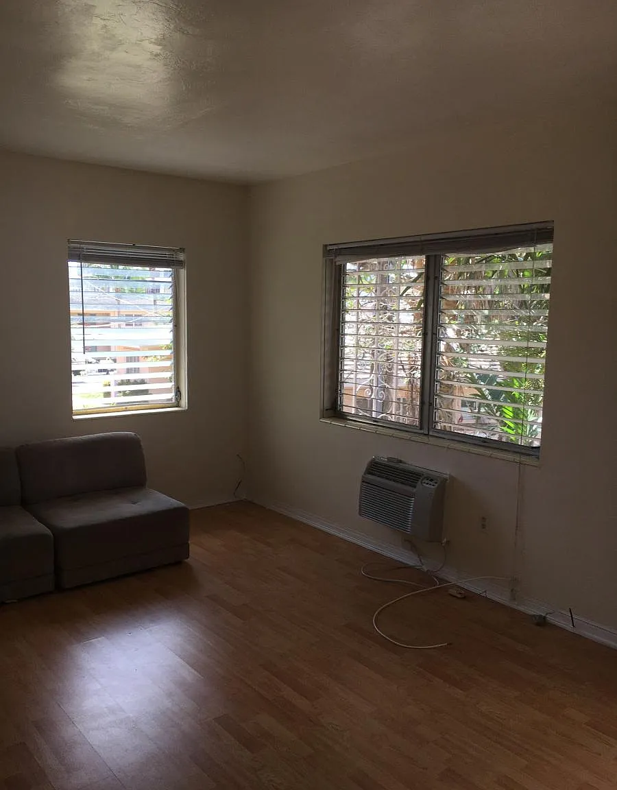 118 Antilla Avenue — Photo 3