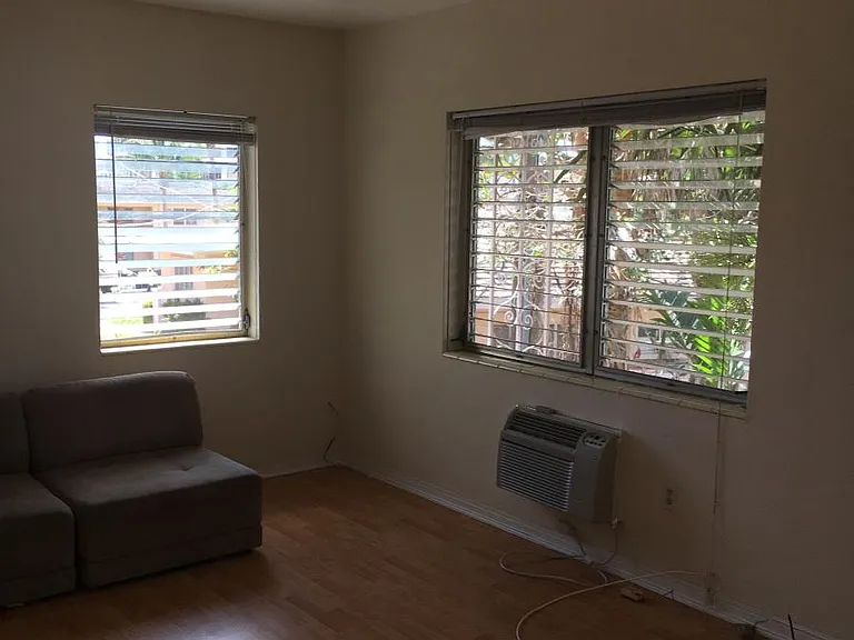 118 Antilla Ave — Photo 3