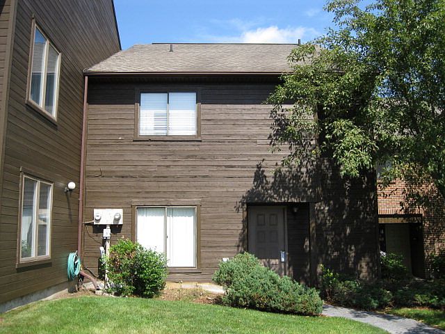 2nd image of 302 Village Rd
