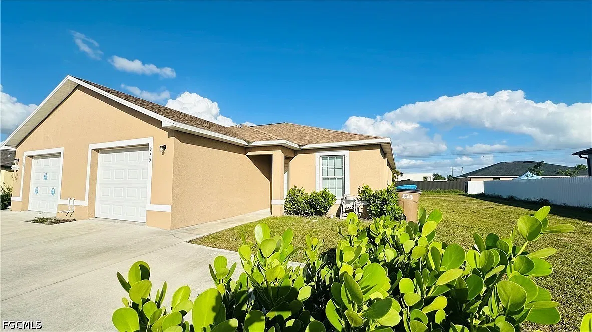 3 bed, 2.0 bath, 1200 sqft, $1,510 — Photo 3