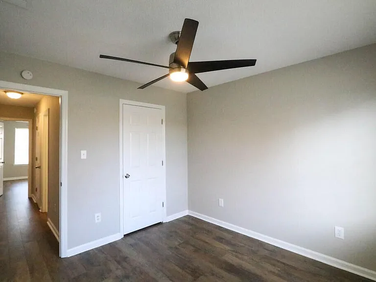 4505 Guinevere Ct — Photo 17