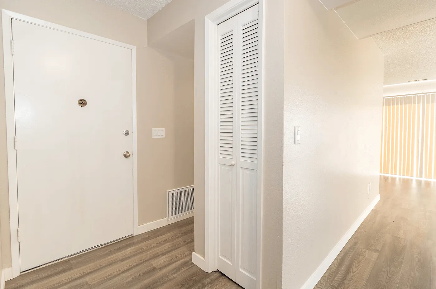 Ironstone Apartments — Photo 3