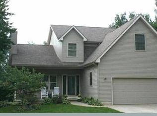 3334 Helmsdale Dr, Akron, OH 44312